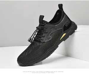 Gedetailleerd overzicht van ademende mesh outdoorschoenen voor heren met elastische veters