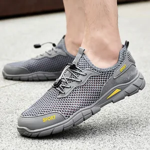 Ademende outdoor netschoenen voor heren met een hol design en flexibele rubberen zool