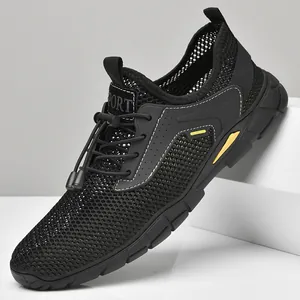 Scarpe estive da uomo in rete traspirante con coulisse e suola morbida