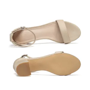 Eleganti sandali beige con tacco largo da donna con cinturino alla caviglia e design a fascia