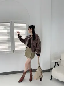 Retro braune bestickte Western-Cowboystiefel mit spitzer Zehenpartie für Damen