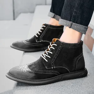 Zwarte Martin boots voor heren in Britse Brogue-stijl voor outdoor en casual