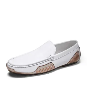Klassieke witte leren loafers voor heren met zachte comfortabele zool