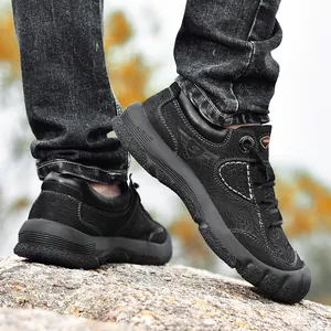 Scarpe da trekking da uomo in pelle nera con suole morbide e resistenti all'usura