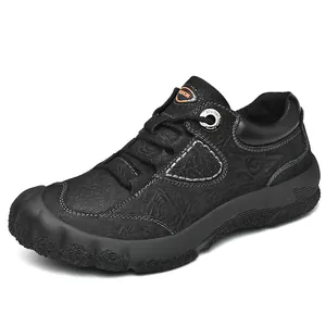Scarpe da trekking in pelle nera da uomo con suole morbide per attività all'aperto