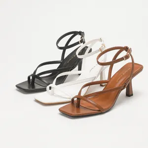 Elegante minimalistische Zehenring-Slingback-Sandaletten aus PU in Schwarz Weiß und Braun