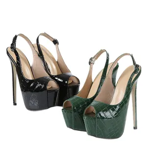 Elegantes tacones de plataforma con punta abierta y patrón de piedra de cocodrilo