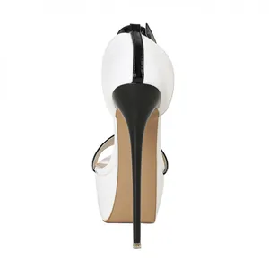 Vue arrière détaillée de sandales à talons de 16 cm avec plateforme blanc et noir