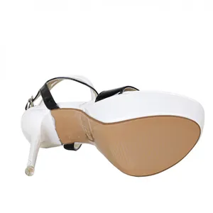 Close-up of 16cm stiletto heel and thick white platform sandals with anti-slip sole.
