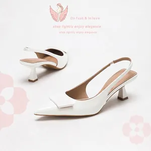 Sandales Slingback à Bout Pointu pour Femmes, Finition Miroir en Similicuir PU, Boucle Carrée, Talon Bloc Kitten, Escarpins de Bureau Chic pour Femmes
