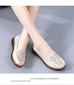 Stilvolle beige Leder-Loafer mit Hohlmuster für Damen und atmungsaktiven Blumenmustern