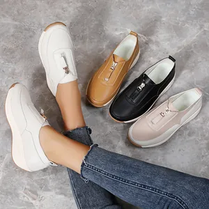 Bequeme Damen-Plateau-Loafer mit Reißverschluss und Slip-On-Design für den Alltag