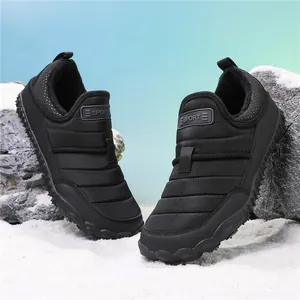 Scarpe da trekking invernali nere calde con fodera in peluche e design trapuntato per tutti