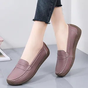 Bequeme lila Leder-Loafers für Damen mit weicher, rutschfester und langlebiger Gummisohle