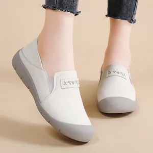 Dames Splitrunderleer Slip On Platte Schoenen Ademend Opengewerkt Casual Sneakers Zachte Zool Witte Schoenen Voor Dagelijks Gebruik