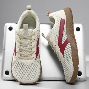 Men's breathable mesh outdoor casual sneakers with wide toe box and vintage gum sole.