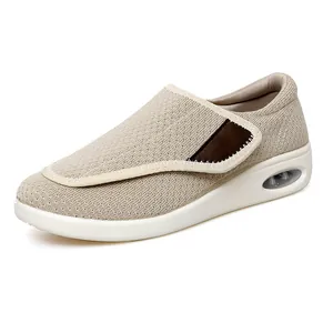 Atmungsaktive beige Mesh-Walkingschuhe für Senioren mit Luftkissen und Klettverschluss