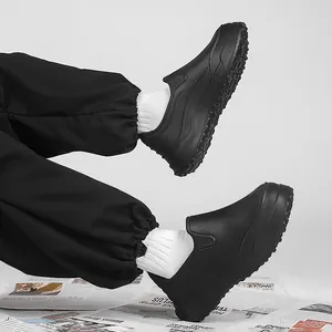 Schwarze wasserdichte EVA-Kochschuhe und Gartenschuhe, leichte Slipper-Arbeitsschuhe für Herren