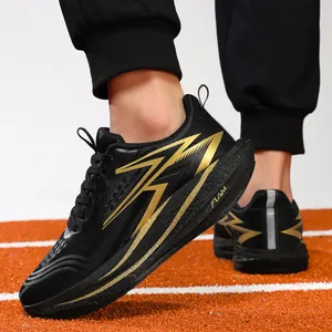 Professional carbon plate running shoes for men with shock-absorbing breathable soles