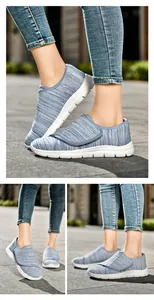 Gedetailleerde weergave van ademende fly-knit damesschoenen met klittenband.