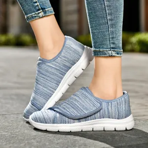 Comfortabele lichtgewicht ademende fly-knit damesschoenen met handige klittenbandsluiting