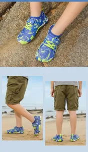 Children's quick-dry water shoes for beach and swimming in blue camouflage.