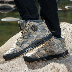 Men's camouflage waterproof snow boots with warm fleece lining for winter outdoor use