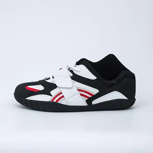 Professional non-slip tug-of-war training shoes for men and women in white and black