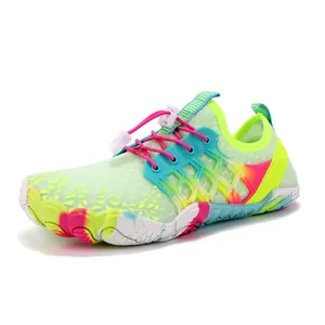 Scarpe da acqua vivaci per outdoor con suola a cinque dita per spiaggia e nuoto.