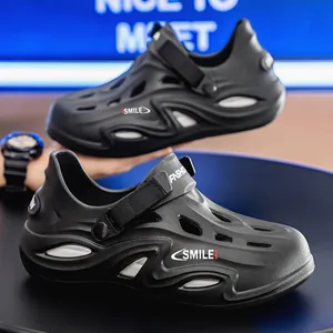 Modische schwarze EVA-Clogs für Herren mit atmungsaktivem Design und Fersenriemen