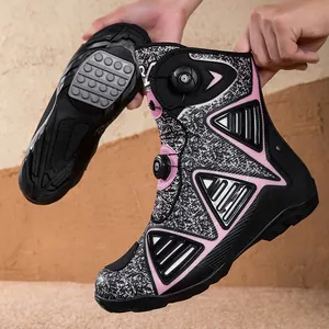 Botas de moto estampadas en rosa y negro con sistema de cierre de dial doble ajustable
