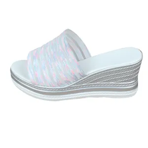 Leichte Keilsandalen für Damen mit buntem Fly-Knit-Obermaterial und bequemer dicker Sohle