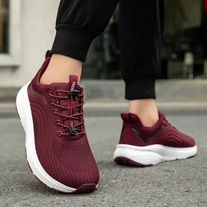 Zapatos de caminar granates de punta ancha para mayores con suela suave