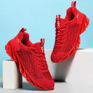 Professional vibrant red breathable fly-knit mesh men's running shoes with blade sole design