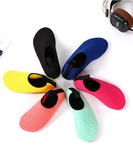 Scarpe da scoglio ad asciugatura rapida in sei colori per spiaggia, yoga e fitness