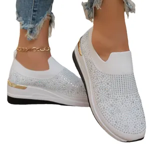 Zapatillas de cuña blancas con diamantes de imitación para mujer, estilo cómodo moda