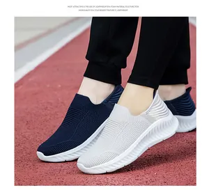 Breathable flyknit slip-on walking shoes with lightweight EVA soles for men and women