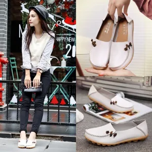 Detailansichten bequemer weißer Leder-Loafer mit Schleifenakzent für Damen
