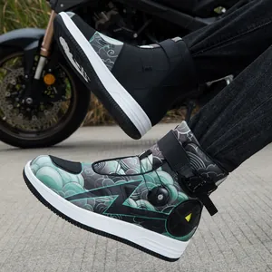 Botas de moto profesionales con diseño de nubes y sistema de cierre rápido