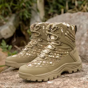 Stivali da trekking professionali da uomo con motivo mimetico e suola in gomma