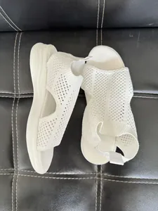 Weiße Fly-Knit Mesh-Plateausandalen für Damen mit hohlem Fischmaul-Design und Komfort