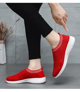 Rote atmungsaktive Strick-Walking-Schuhe für Damen mit ultraleichter weicher Sohle