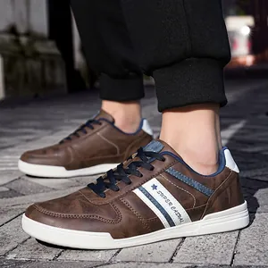 Scarpe da Skate Business Casual da Uomo in Pelle Sintetica Vintage Sneakers Basse Traspiranti Suola in Gomma Antiscivolo