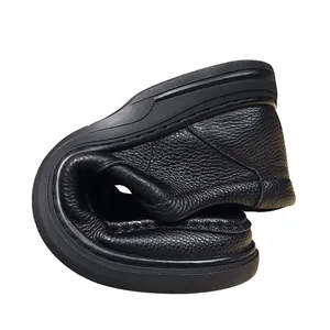 Breathable genuine leather men's casual shoes featuring a flexible soft sole design