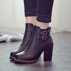 Bottines noires à talons épais pour femmes avec double boucle décorative vintage