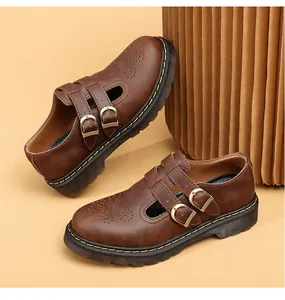 Scarpe Mary Jane vintage in pelle marrone con doppia fibbia e caratteristiche cuciture gialle
