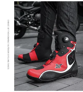 Vista lateral de botas de moto profesionales rojo y negro con hebillas giratorias