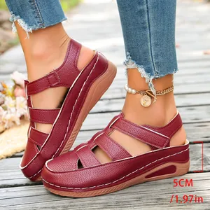 Damen Plateau-Keilsandalen mit 5 cm Absatz, geschlossenem Zehenbereich und Klettverschluss