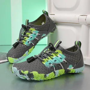 Chaussures d'eau respirantes à séchage rapide pour randonnée, natation et plage.
