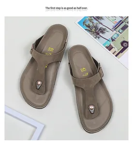 Draufsicht auf Unisex T-Steg-Kork-Sandalen in Taupe mit bequemem ergonomischem Fußbett